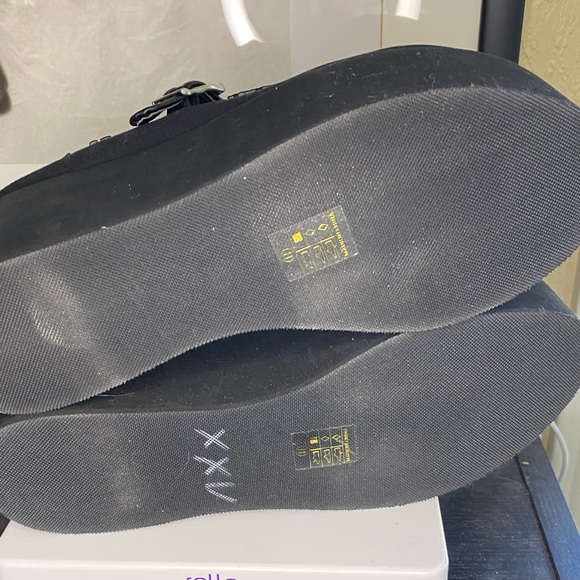 NEW W/out Box.  Demonia Mary Janes Platforms.  Size 11.    3 1/4” Platform - Picture 3 of 3